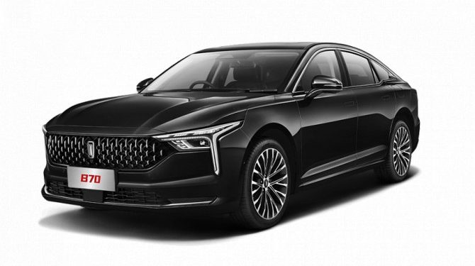 FAW объявил российские цены на лифтбек В70 и кроссовер Т55