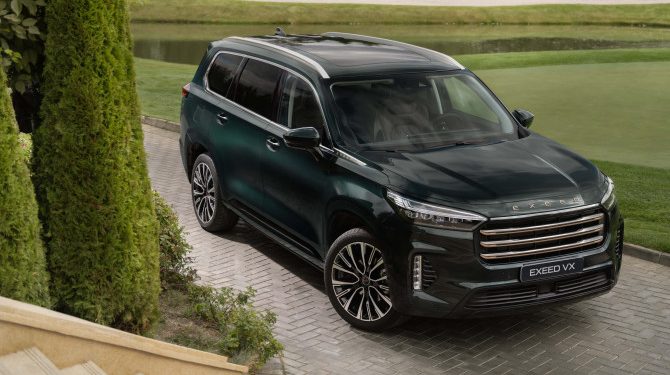 Китайский внедорожник EXEED VX стал официальным автомобилем ПМЭФ-2023