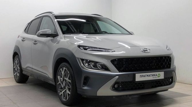 В России появился гибридный кроссовер Hyundai Kona за 3,26 млн рублей