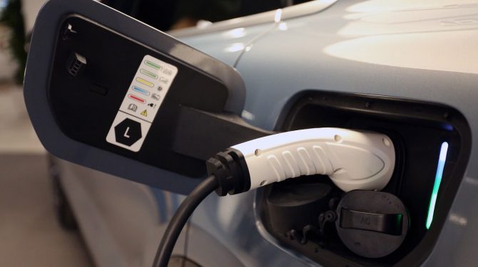 Мировые продажи электромобилей в 1 квартале 2023 года выросли на четверть