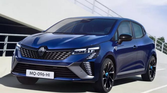 Renault представила обновленный хэтчбек Clio