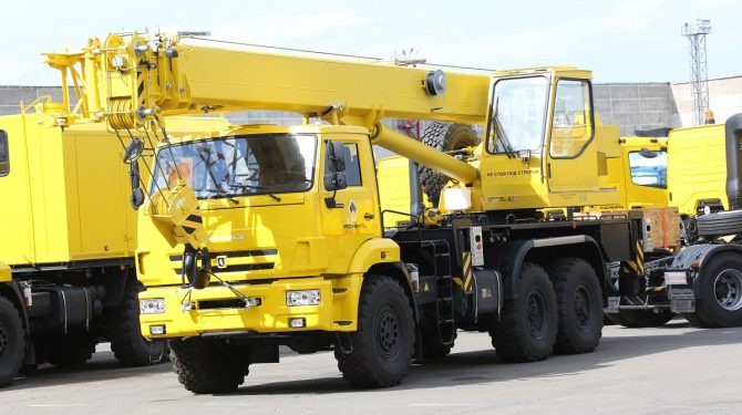 ТОП-5 марок по продажам автокранов в России