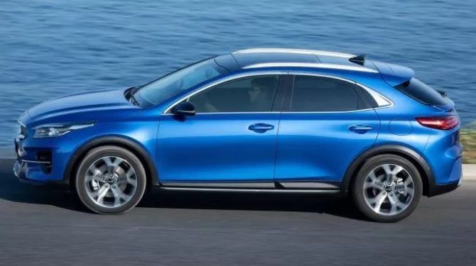 В России появился новый Kia Xceed за 2,8 млн рублей