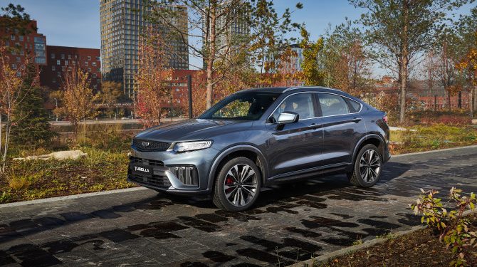 Geely Tugella стала доступнее с новым 200-сильным турбомотором