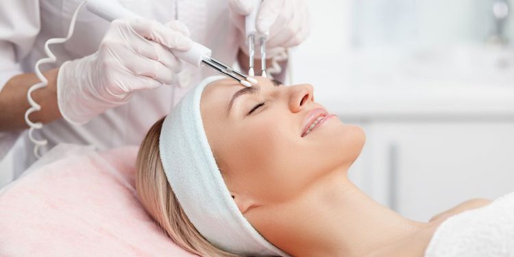 Клиника пластической хирургии и косметологии effi: обзор услуг и достоинства