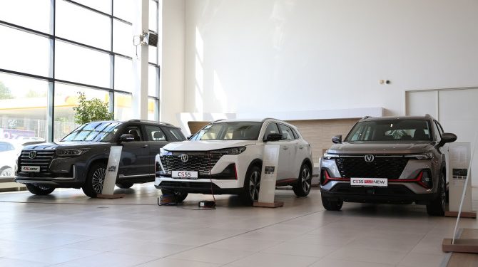 Средневзвешенная цена нового автомобиля в 1 полугодии выросла на 12%