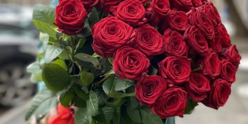 День рождения: сколько цветов дарить имениннику