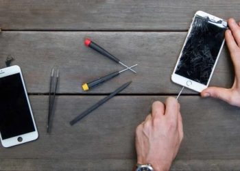 Ремонт iPhone: услуги по ремонту в Москве