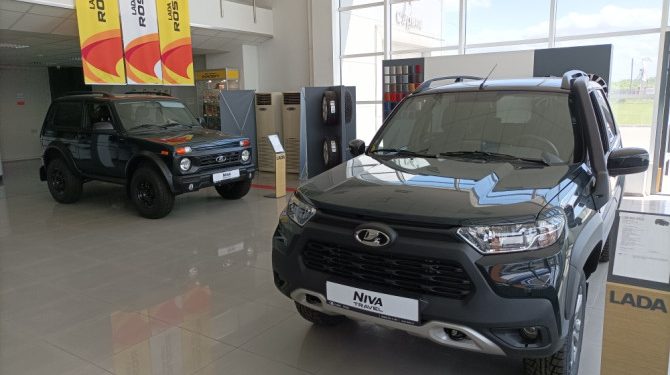 АВТОВАЗ повысил цены на ряд моделей LADA