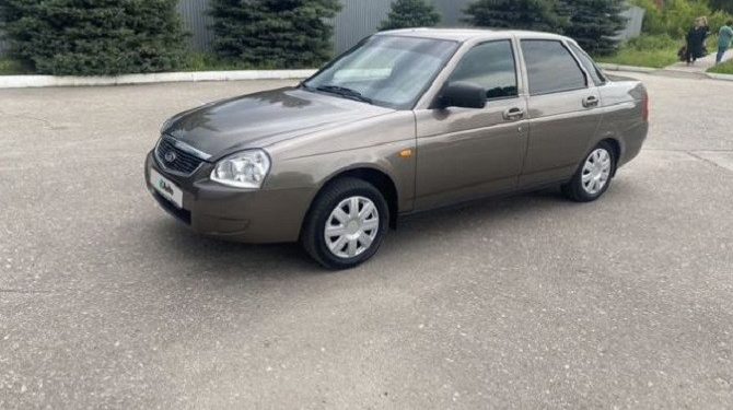 Российский 7-летний: какой автомобиль имеет лучшую остаточную стоимость?