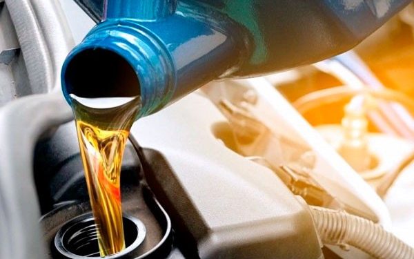 Замена масла в двигателе: периодичность и порядок выполнения