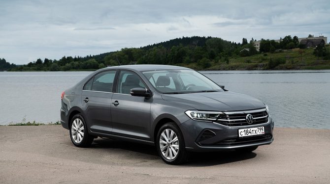 Дилеры распродали лифтбеки Volkswagen Polo российской сборки