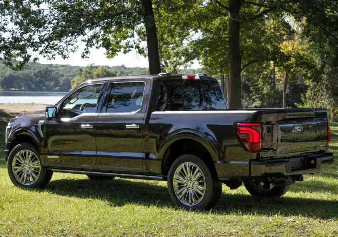 Ford представил обновленный пикап F-150