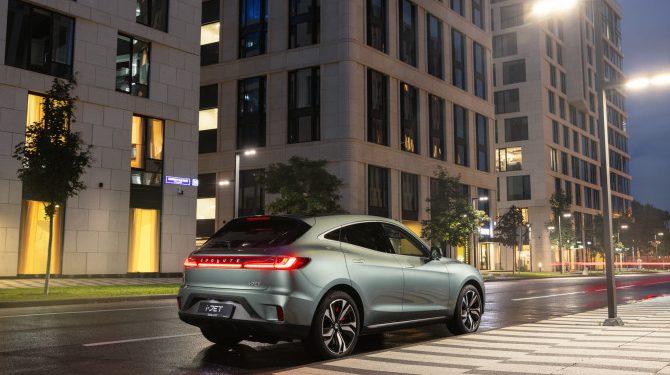 «Моторинвест» начнет выпуск электрокроссовера Evolute i-JET в ноябре