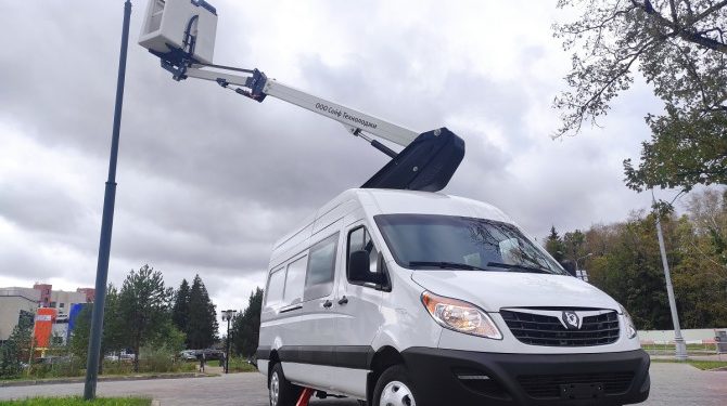 Представлена автовышка на базе цельнометаллического фургона Sollers Atlant