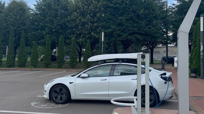 ТОП-10 самых популярных электромобилей с пробегом в России