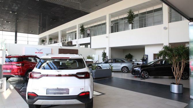 В первой половине октября изменение цен на автомобили произошло у 8 брендов