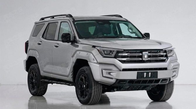 Внедорожник TANK 400 появился в России за 5,3 млн рублей