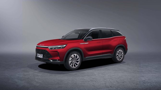 В России начались продажи кроссовера BAIC X7 за 3,1 млн рублей