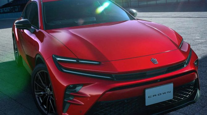 Кроссовер Toyota Crown Sport получил мощную версию