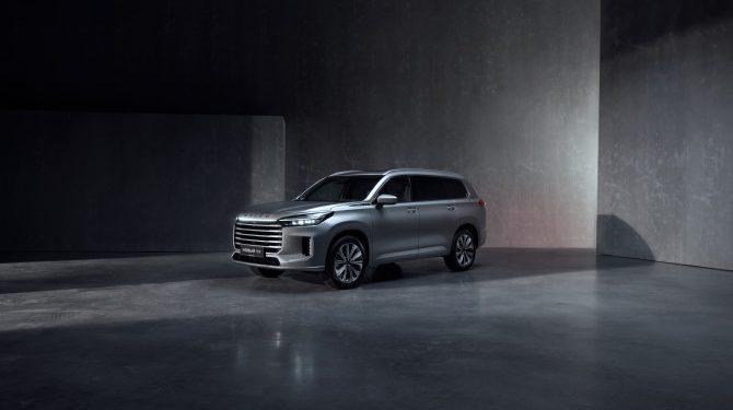 Новый EXEED VX поступит в продажу по цене от 6,5 млн рублей
