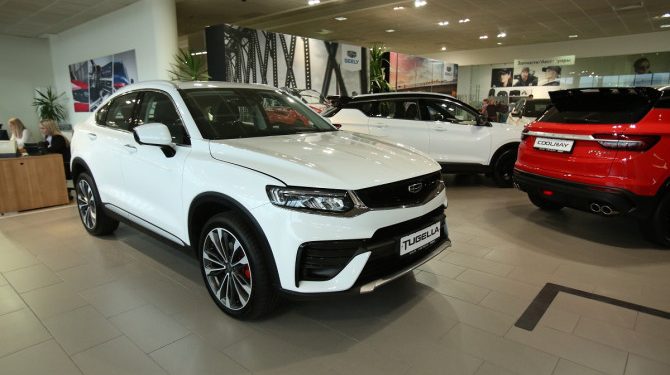 Geely в 2023 году увеличила продажи в России в 3,5 раза