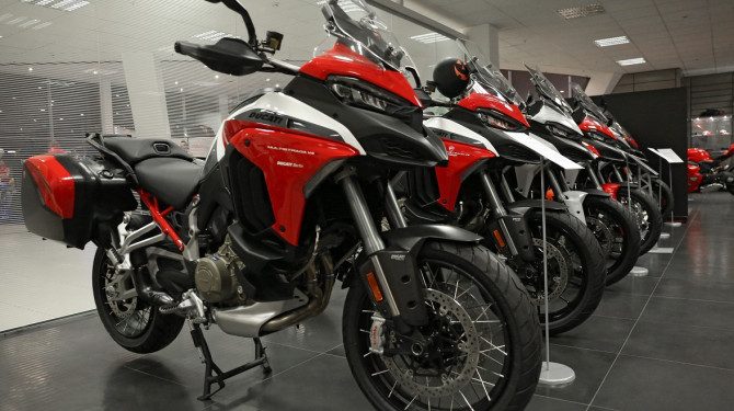 Продажи новых мотоциклов в России в 2023 году выросли на 76%