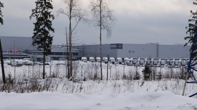 Стало известно, что происходит на бывшем заводе Mercedes-Benz в России