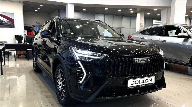 Haval запустил продажи в России обновленного кроссовера Jolion