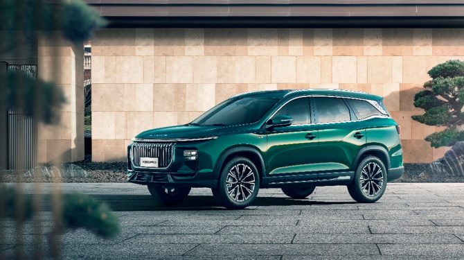 Jetour представил новый семиместный кроссовер X90 Pro