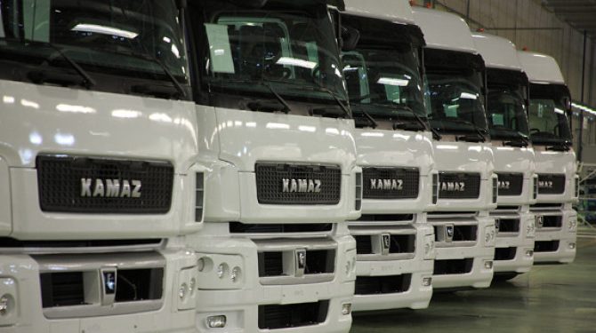 КАМАЗ прогнозирует снижение рынка тяжелых грузовиков в 2024 году на четверть