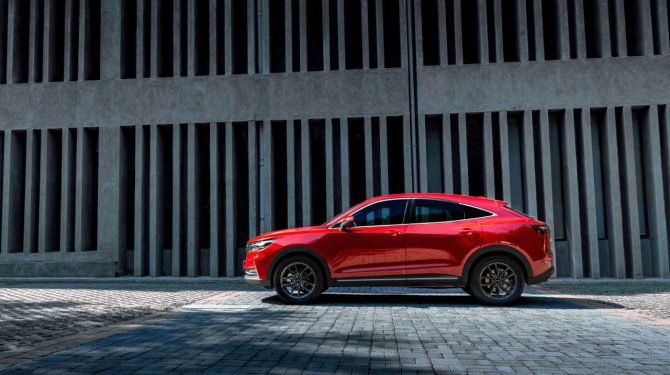 Объявлены цены на кроссоверы DFSK ix5 и ix7