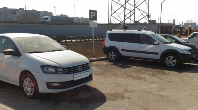 Средневзвешенная цена автомобиля с пробегом в 2023 году достигла 1 млн рублей