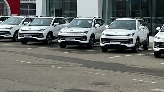 «Москвич» и Toyota вернулись в ТОП-10 авторынка РФ