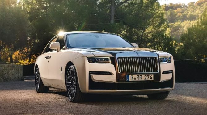 Rolls-Royce Ghost будет снят с производства ради нового седана Alpina