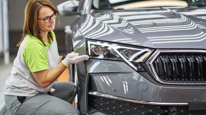 Состоялся запуск производства обновленной Skoda Octavia