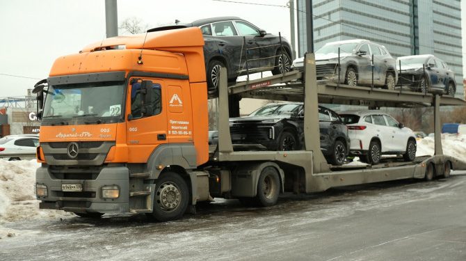 Стали известны самые импортируемые автомобили в РФ в марте