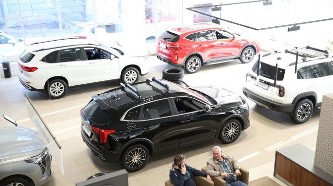 В агентстве «АВТОСТАТ» обновили прогноз авторынка на 2024 год: он может превысить 1,5 млн единиц