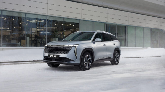 Новый Geely Atlas получит полный привод в России