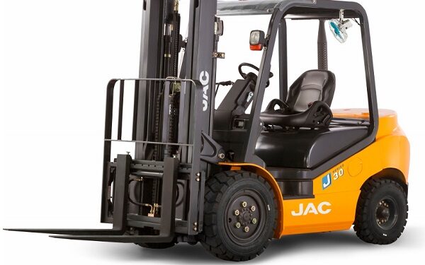 Дизельный вилочный погрузчик JAC CPCD30: все что стоит знать