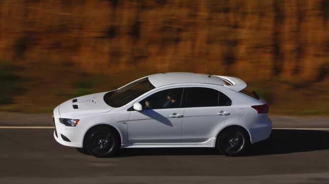 Mitsubishi может возродить Lancer Sportback и Montero