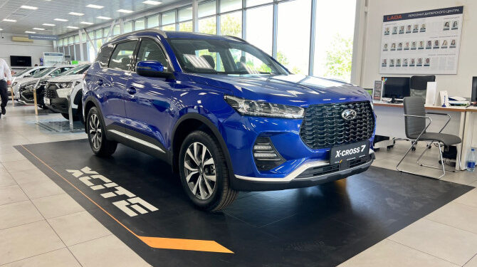 Дилер рассказал о продажах кроссовера XCITE X-Cross 7
