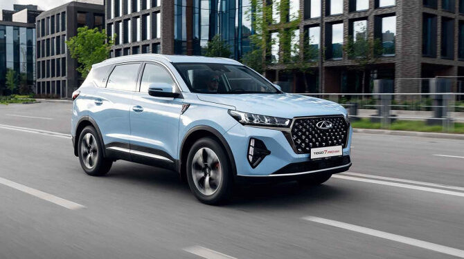 Какие модели автомобилей чаще других импортируют в Россию?