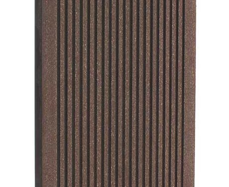 Доски из ДПК: преимущества и применение в современном строительстве