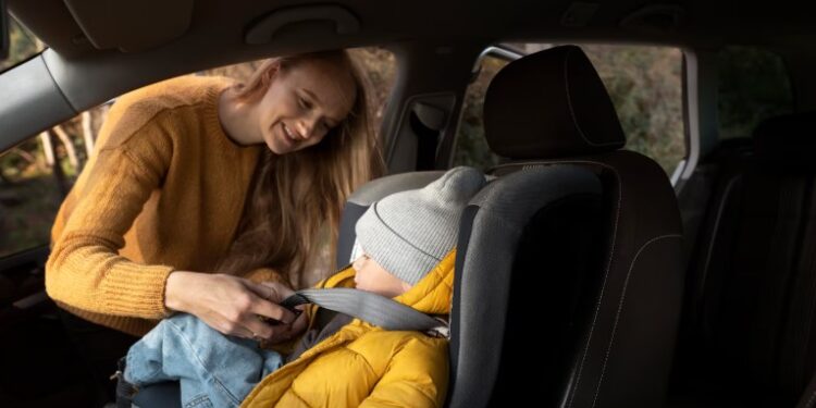 Автокресла и бустеры: Обеспечение безопасности детей в автомобиле