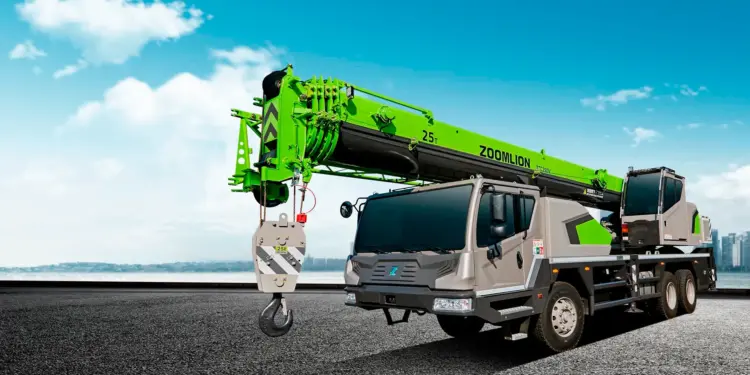 Автомобильный кран ZTC250V: технические характеристики и применение