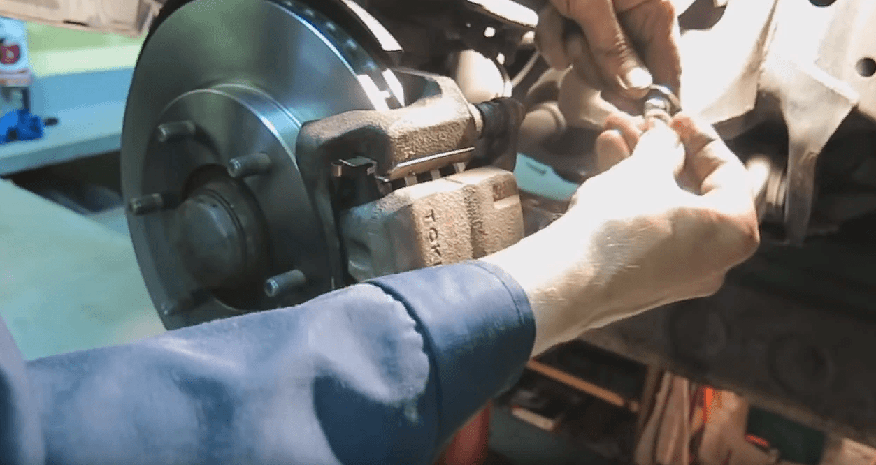 Зачем нужна смазка для направляющих суппортов