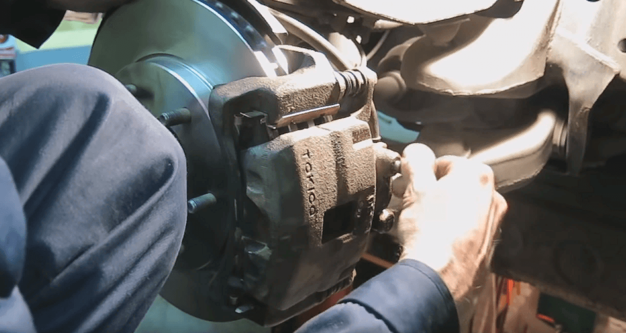 Зачем нужна смазка для направляющих суппортов