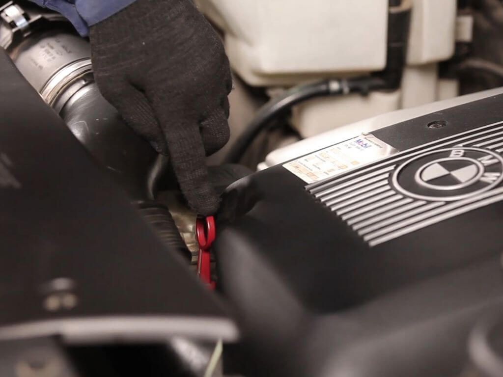 Как поменять масло в БМВ Х5 Е53