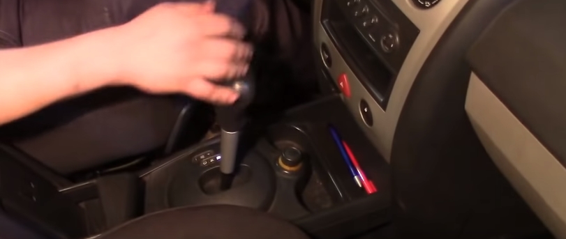 Какое масло заливать в механическую коробку передач Рено Сандеро Степвей